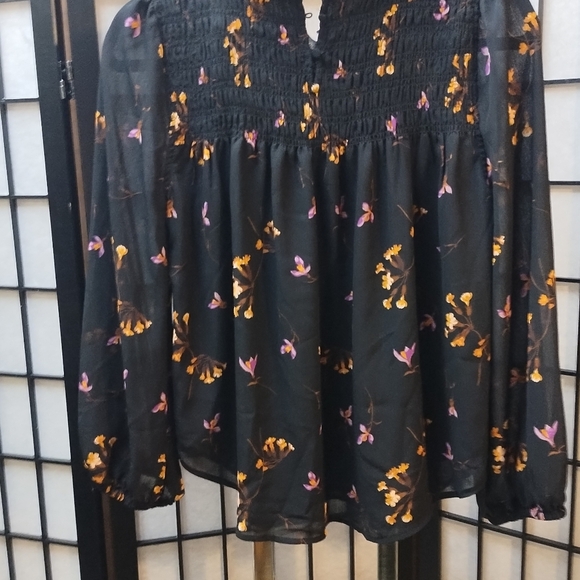 Madewell Georgette Ruffle Collar Smocked Top in Falling Freesias Women's… - Picture 2 of 7